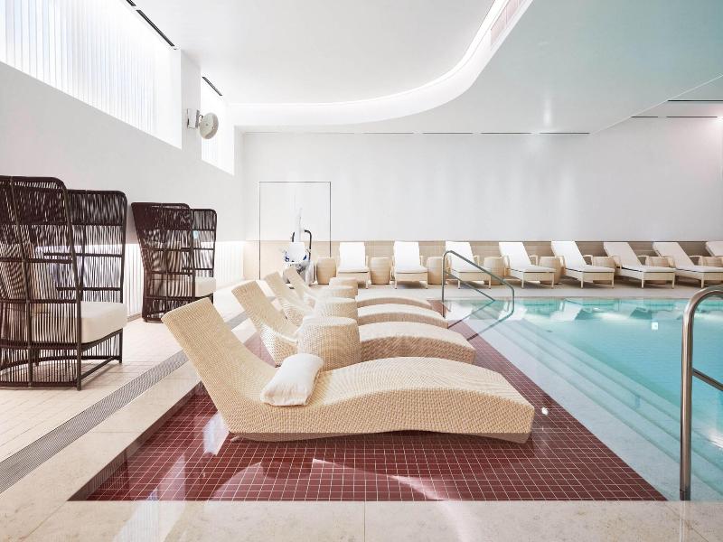 Nine Tree Premier Rokaus Hotel Seoul Yongsan image