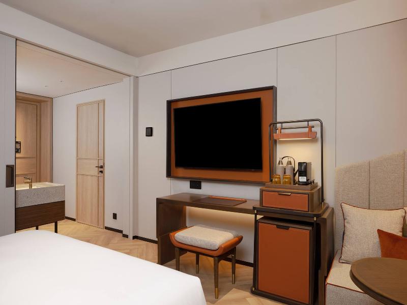 Canopy by Hilton Bangkok Sukhumvit image