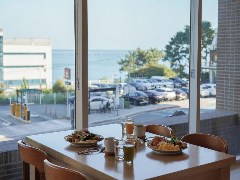 Mer De Laube Hotel image
