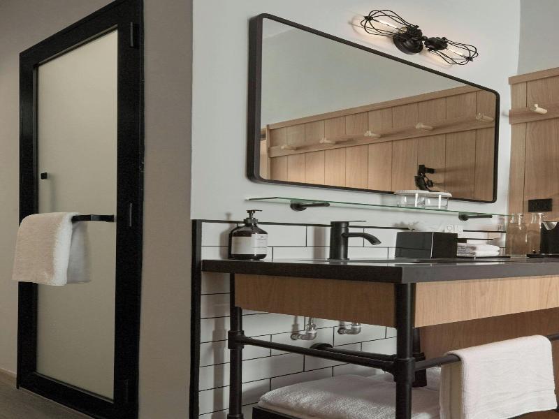 Moxy Kuala Lumpur Chinatown image