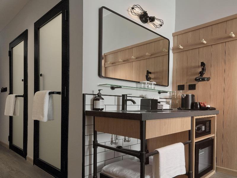 Moxy Kuala Lumpur Chinatown image