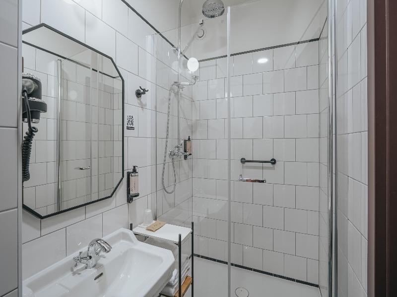 Arche Klasztor Wroclaw image