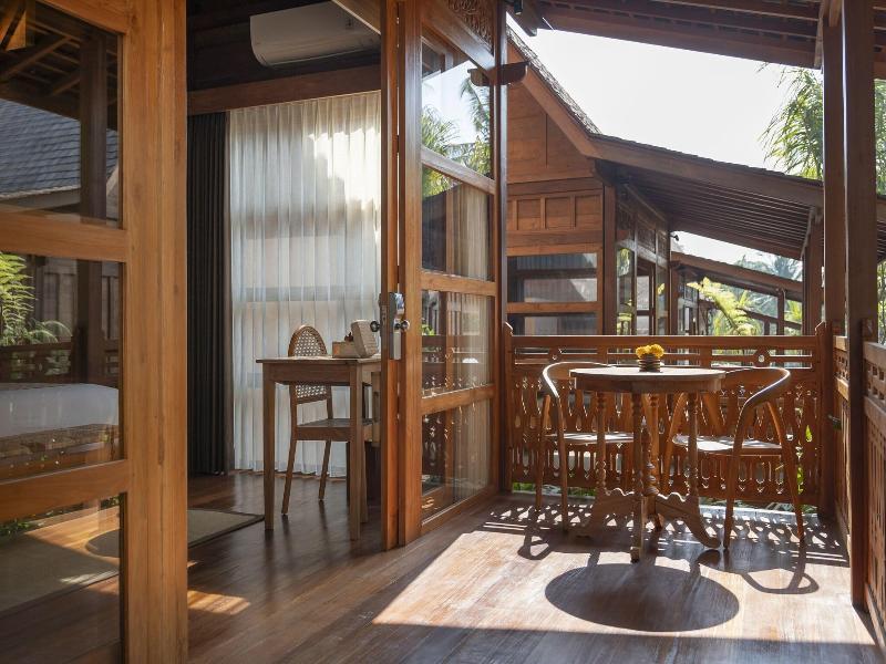 Unagi Wooden Villa By Emana image