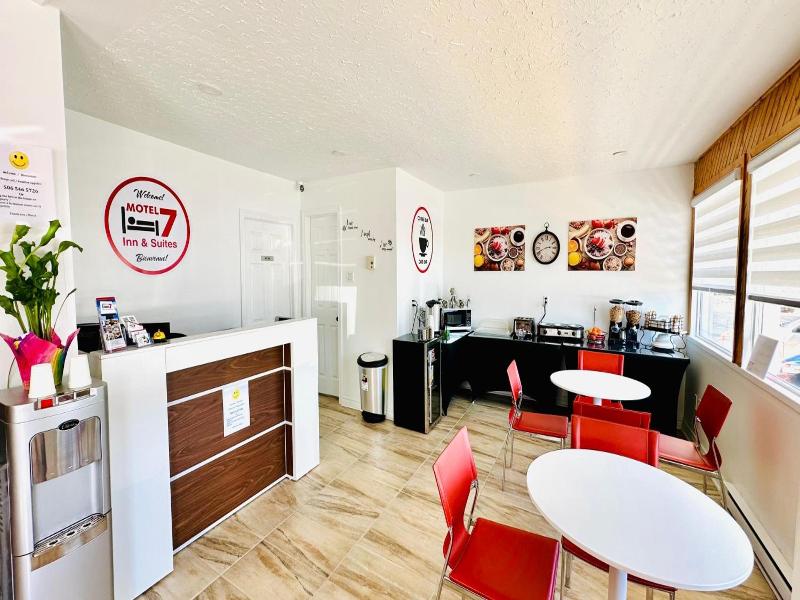 Motel 7 Inn Suites