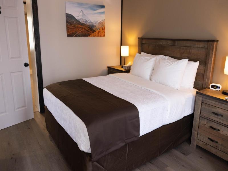 Motel 7 Inn Suites