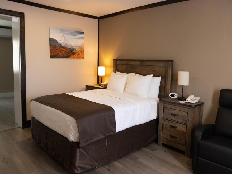 Motel 7 Inn Suites