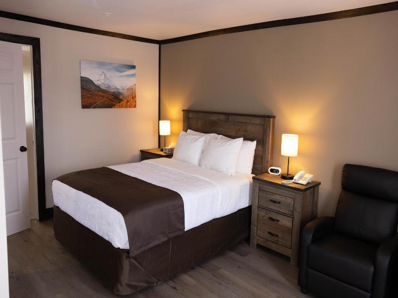 Motel 7 Inn Suites