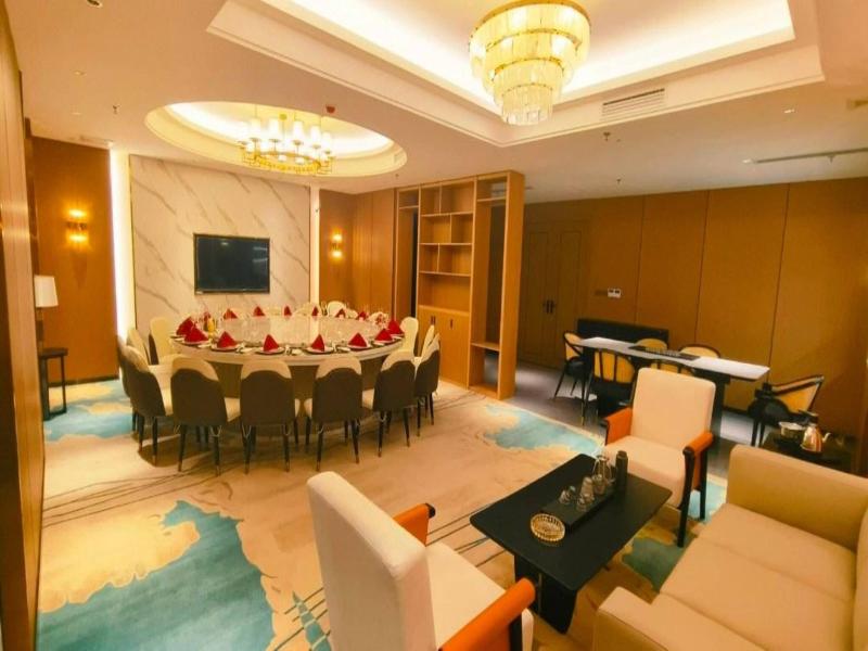 Lc International Hotel image