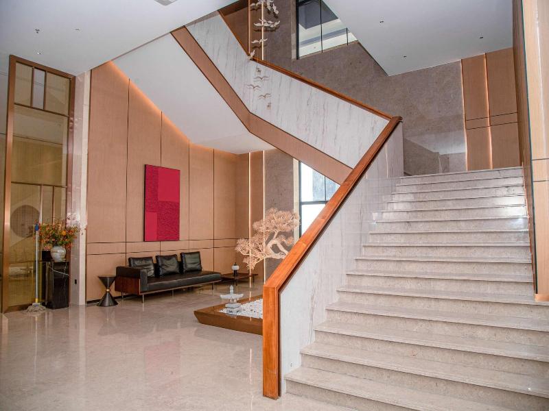 Lc International Hotel image