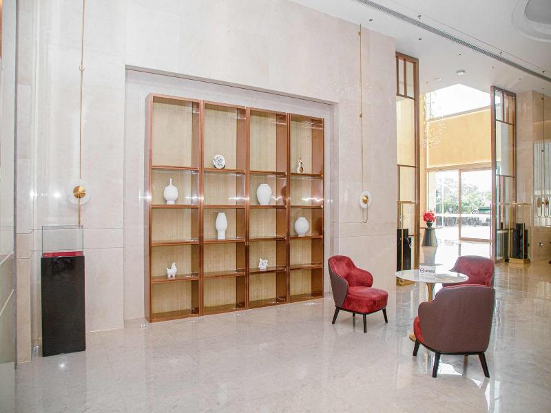 Lc International Hotel image