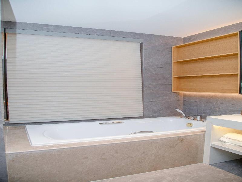 Lc International Hotel image