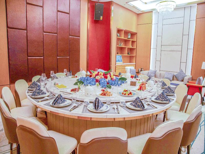 Lc International Hotel image