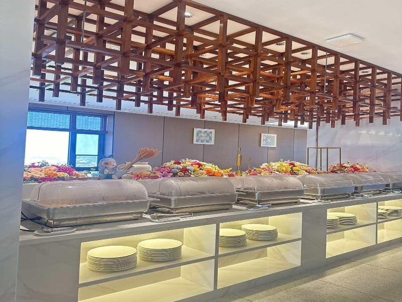Lc International Hotel image