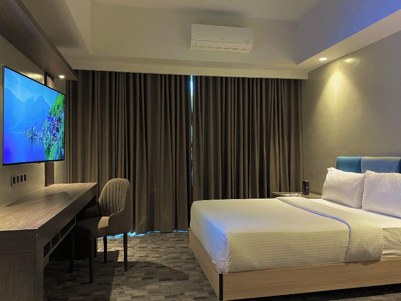 The Tribute Hotel image