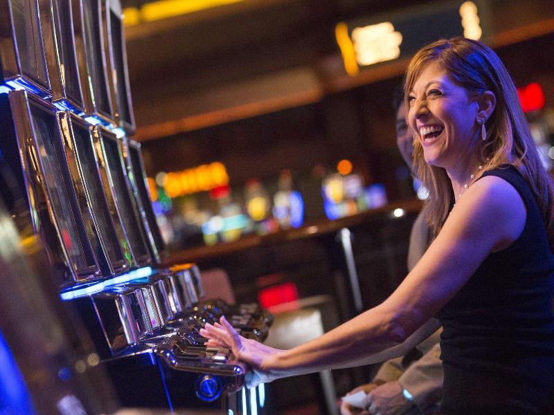 Bally S Twin River Lincoln Casino Hotel image