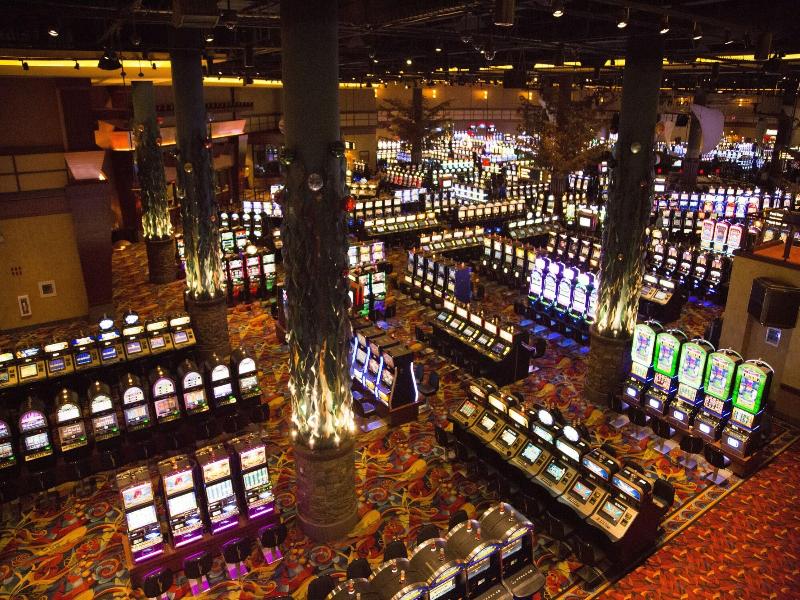 Bally S Twin River Lincoln Casino Hotel image