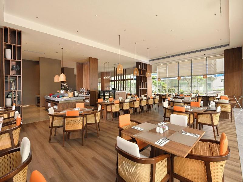 Model J Hotel Jakarta Soekarno Hatta Airport image