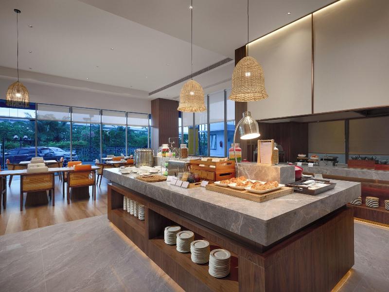 Model J Hotel Jakarta Soekarno Hatta Airport image