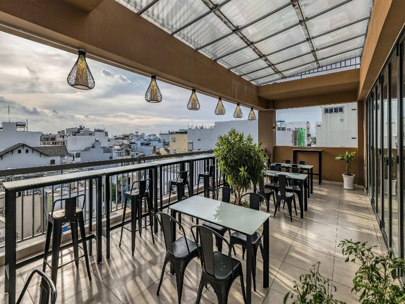 Cherry Hotel And Apartment image