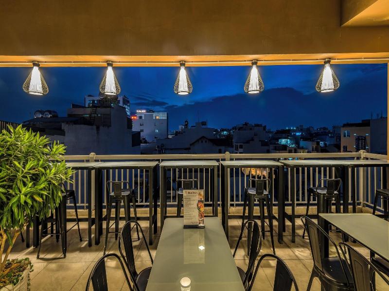 Cherry Hotel And Apartment image