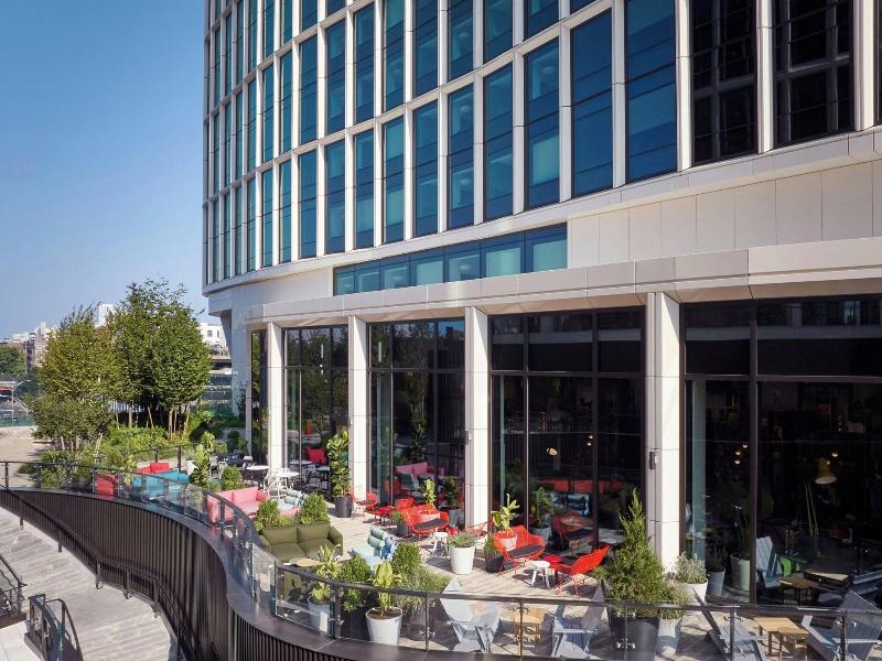 Citizenm Boston Back Bay image