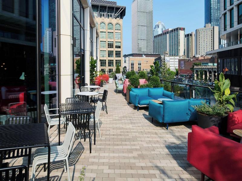 Citizenm Boston Back Bay image