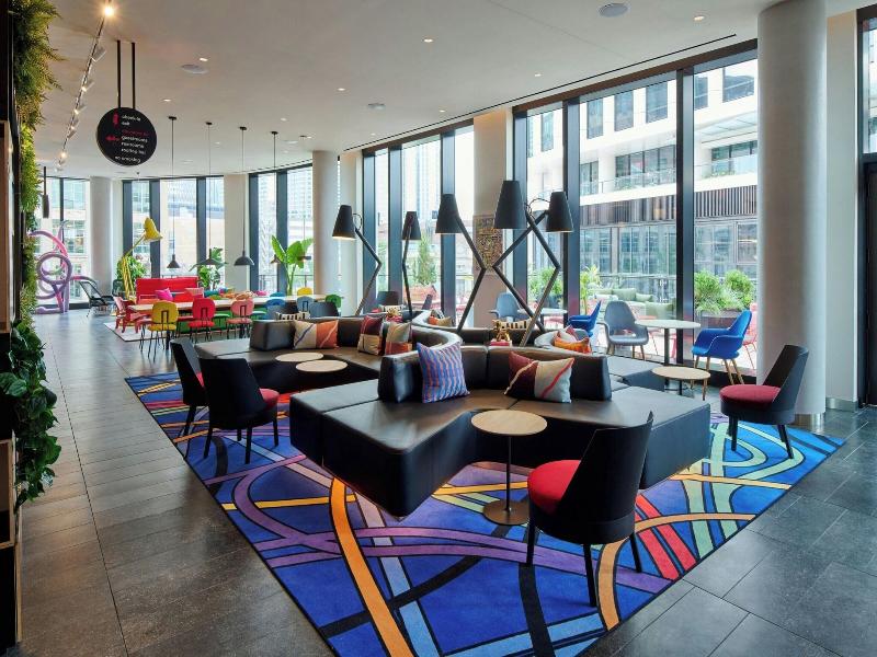 Citizenm Boston Back Bay image