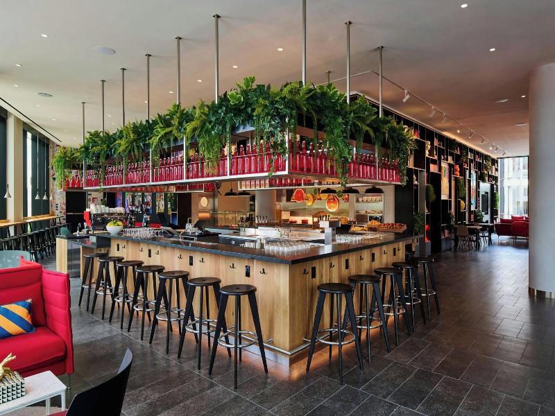 Citizenm Boston Back Bay image