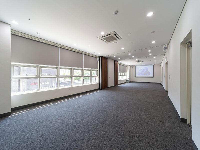 Bella Stay Hotel image