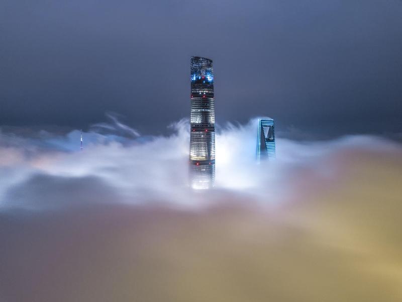 J Hotel Shanghai Tower image