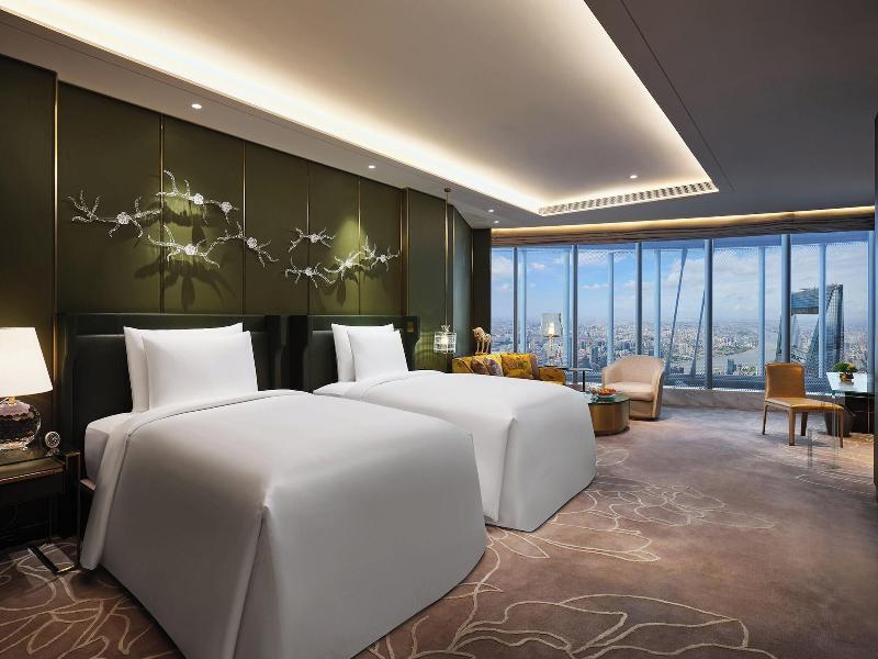 J Hotel Shanghai Tower image