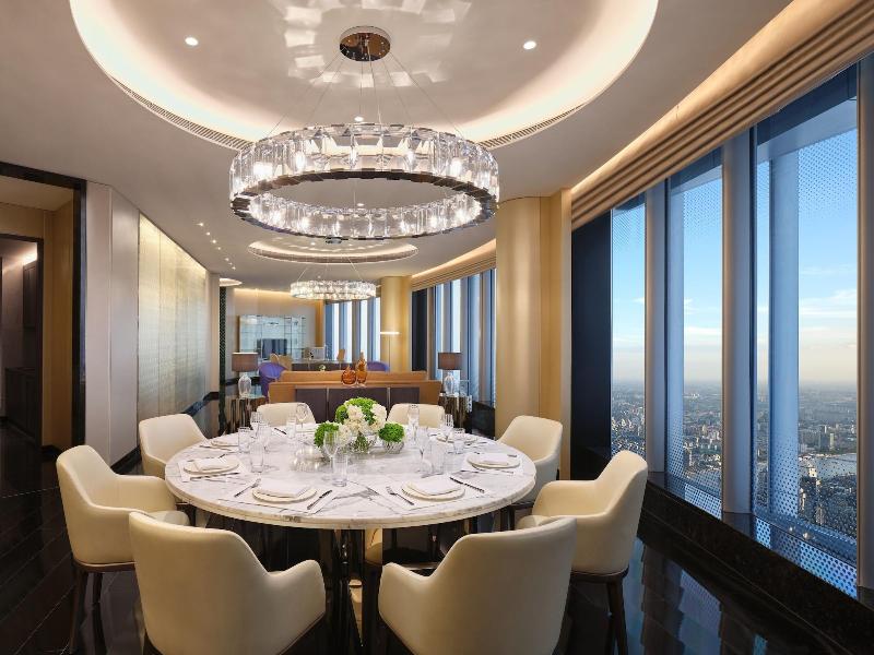 J Hotel Shanghai Tower image