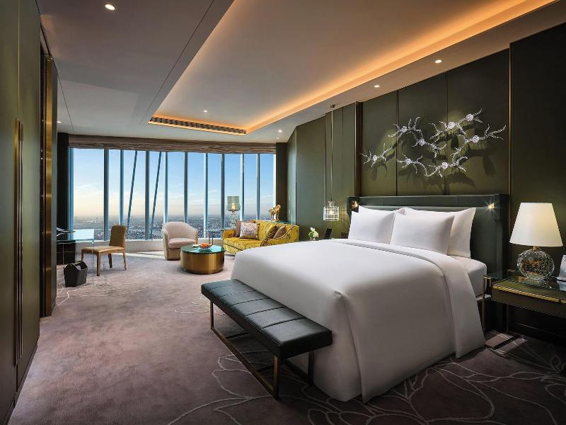J Hotel Shanghai Tower image