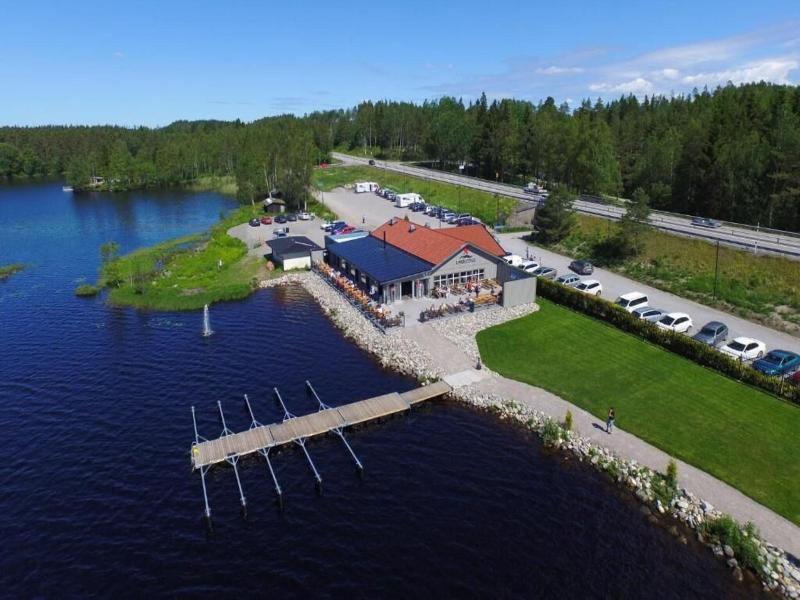 Lakelodge
