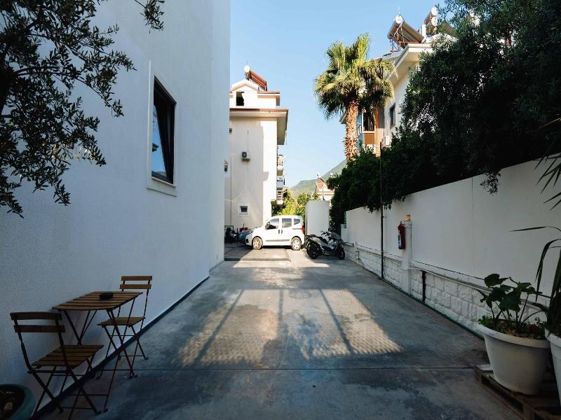Belci City House image