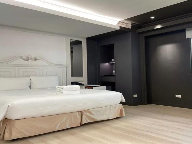 Archess Hotel image