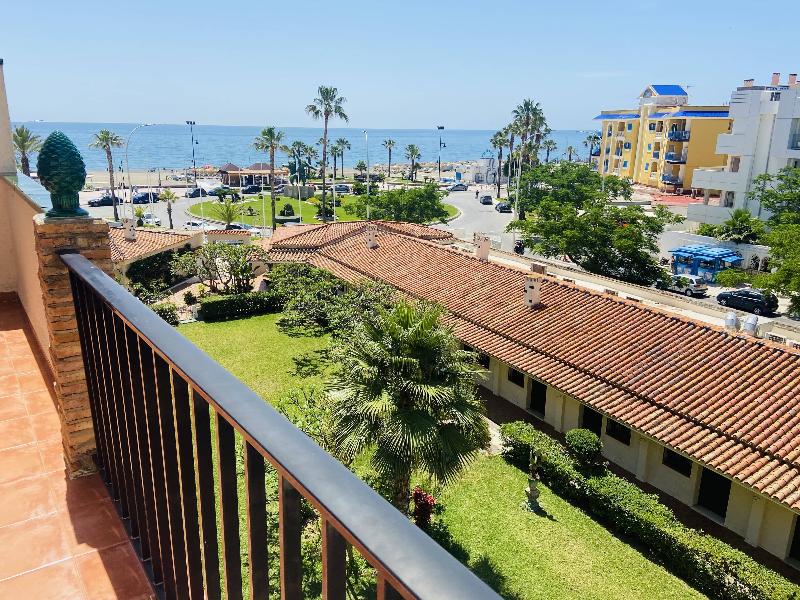 Apartamentos Los Jazmines image