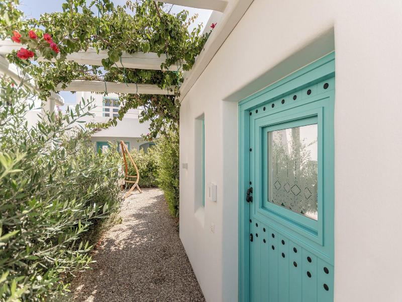 Majo Suites Hotel image