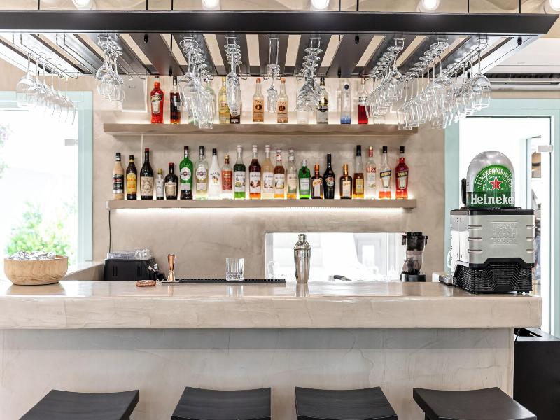 Majo Suites Hotel image
