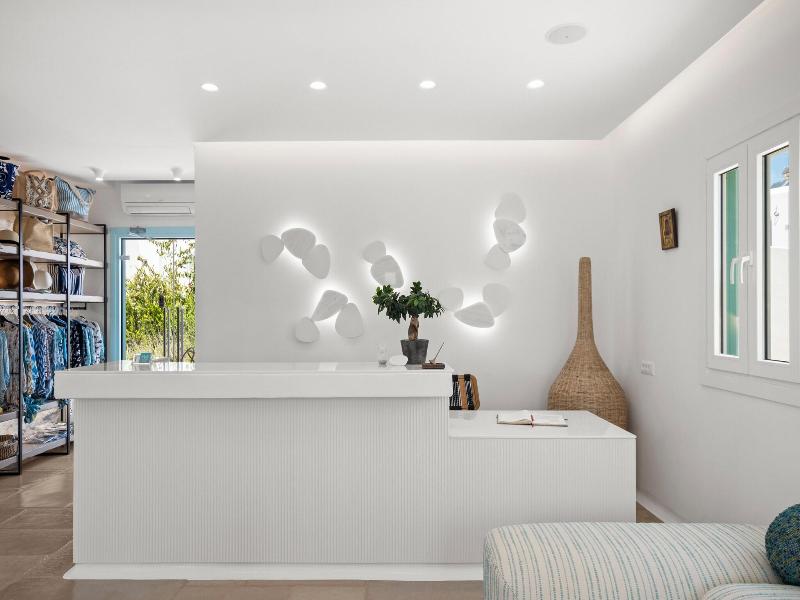 Majo Suites Hotel image