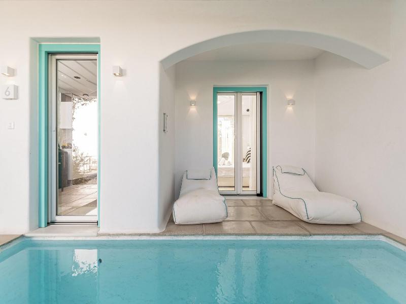 Majo Suites Hotel image