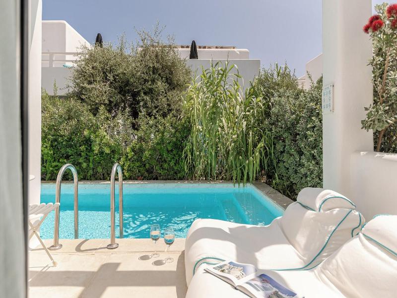 Majo Suites Hotel image
