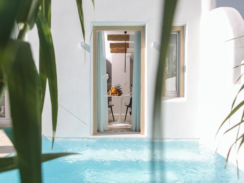 Majo Suites Hotel image