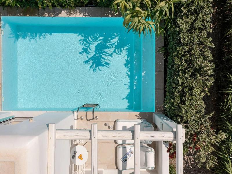 Majo Suites Hotel image