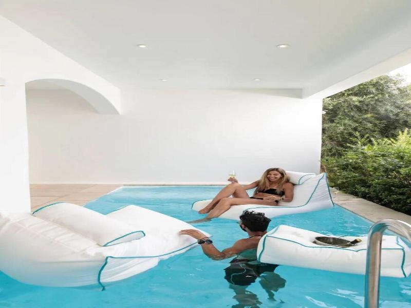 Majo Suites Hotel image