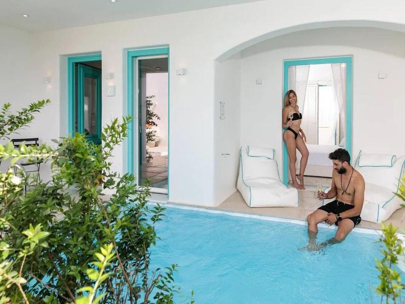 Majo Suites Hotel image