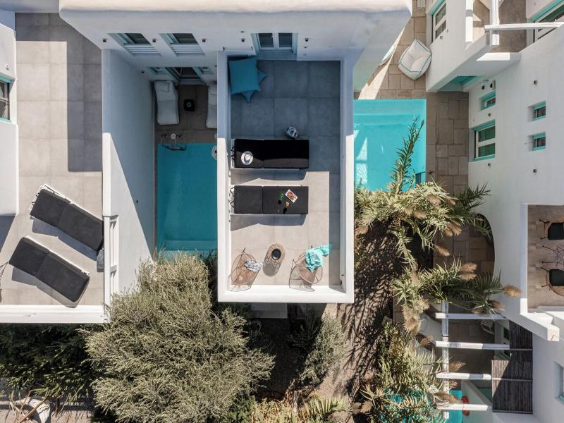 Majo Suites Hotel image