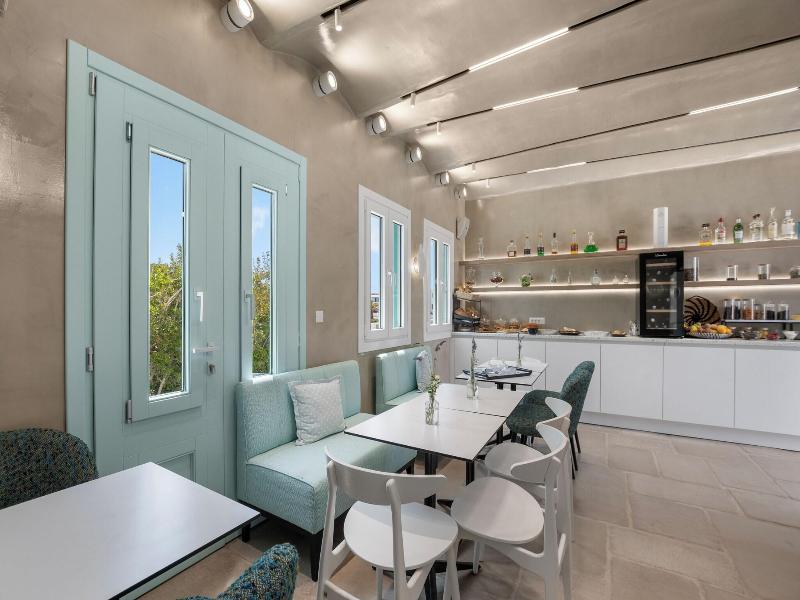 Majo Suites Hotel image