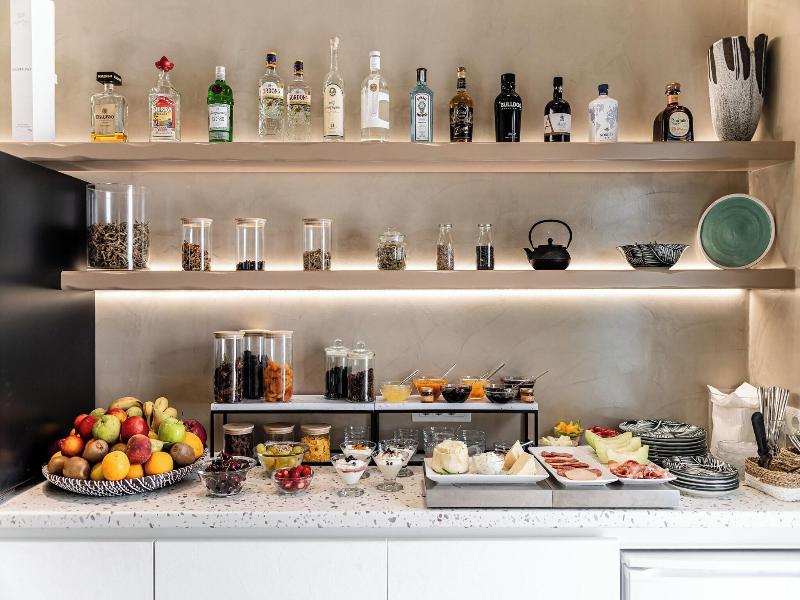 Majo Suites Hotel image