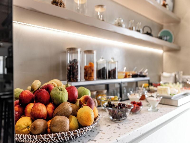 Majo Suites Hotel image